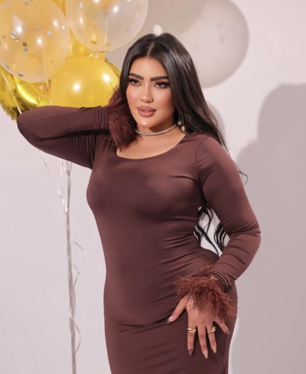 Brown dress